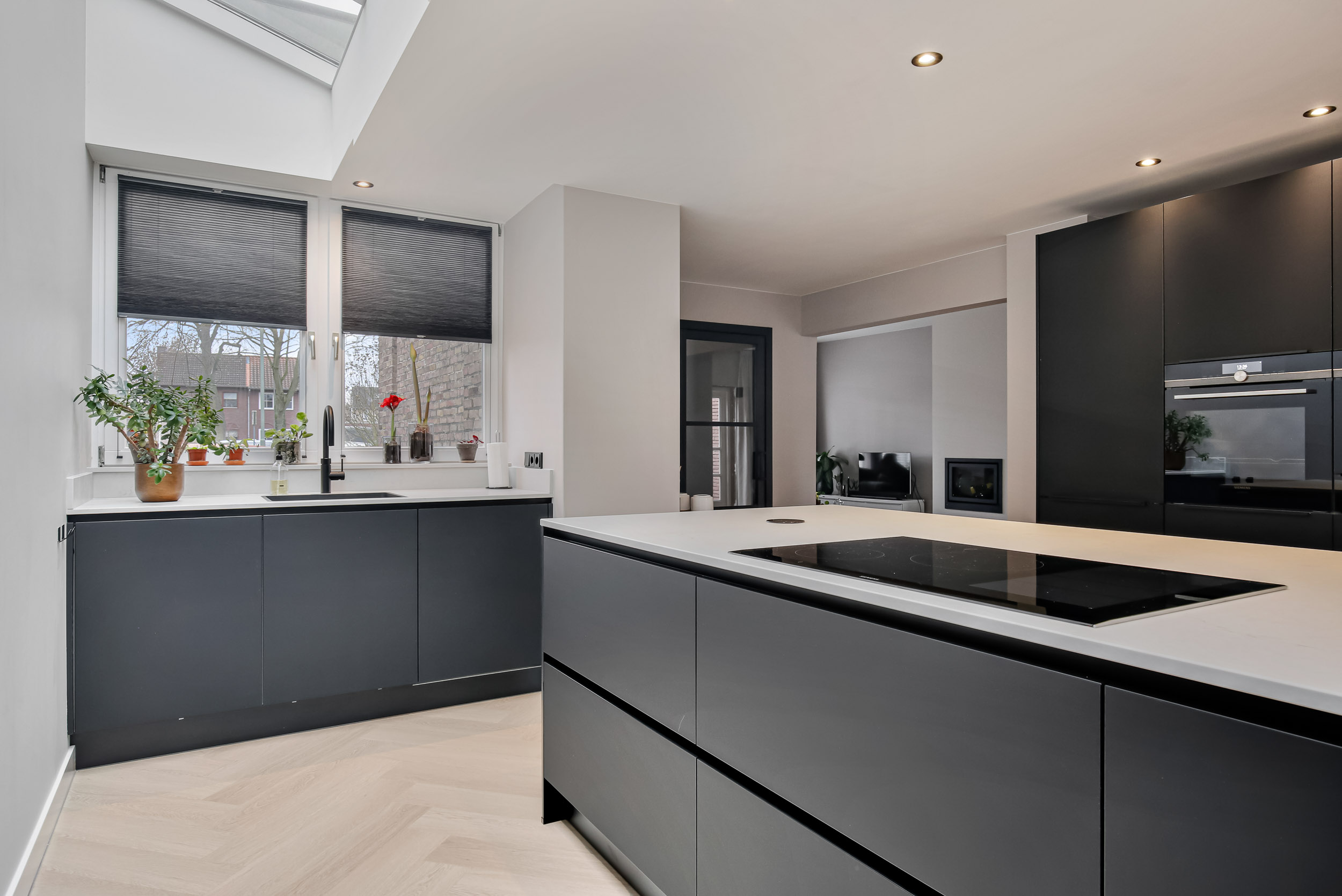 Familie Martijn donkere leefkeuken