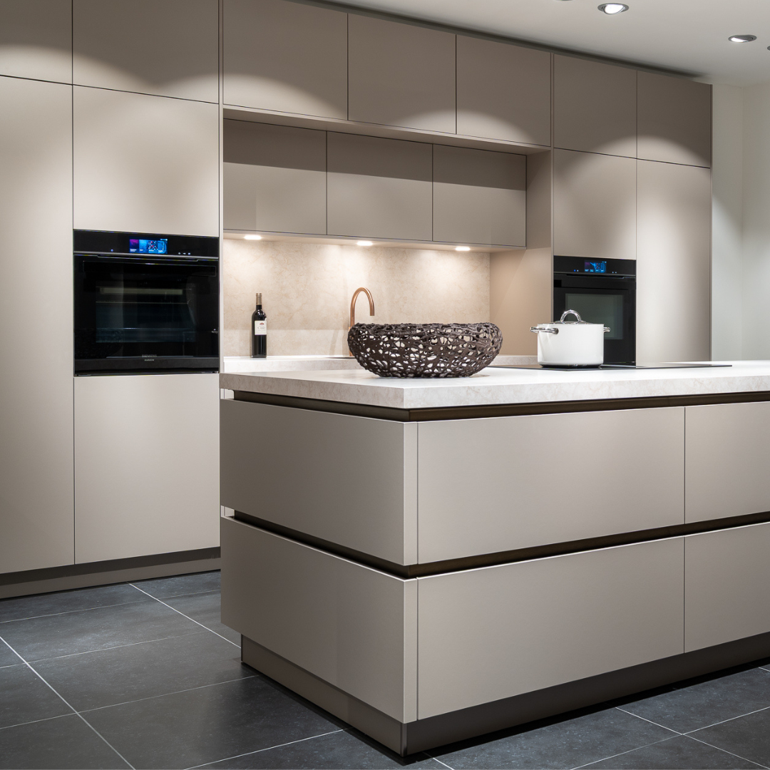 Greige, beige en taupe keukens