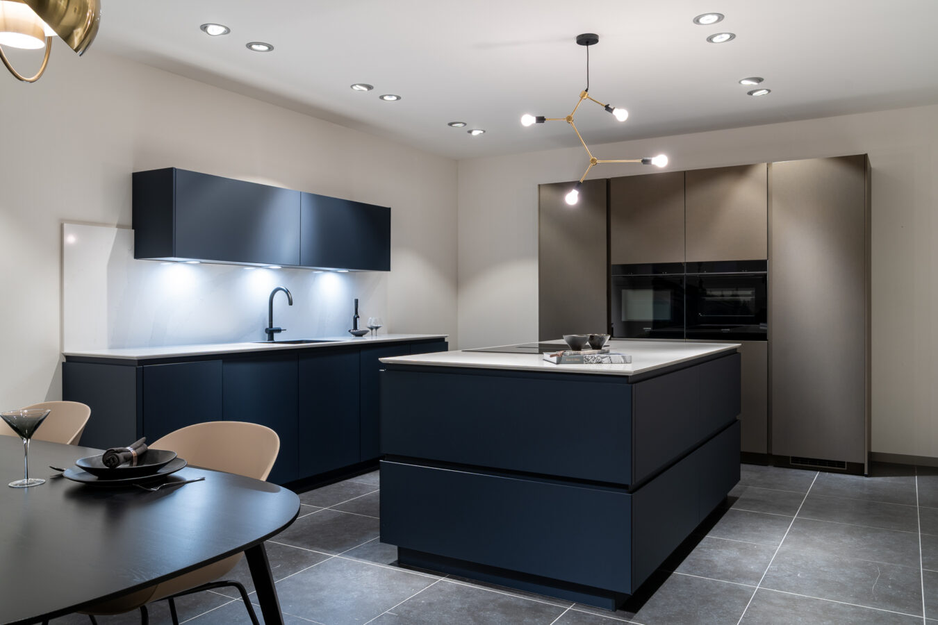 Keuken met kookeiland